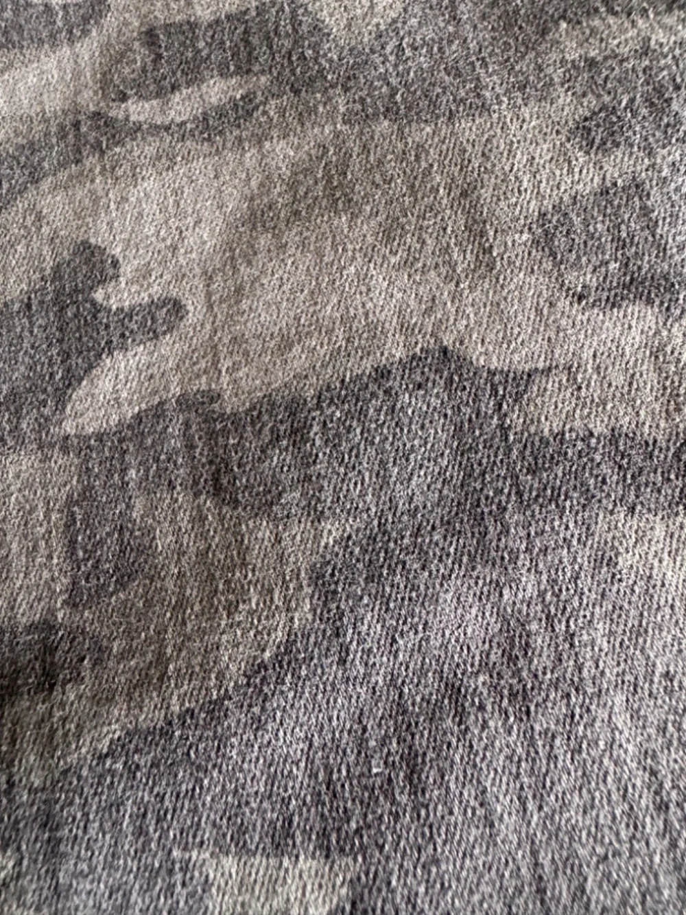 Camo Good American Stretch Jeans Size 31 - Picture 3 of 7